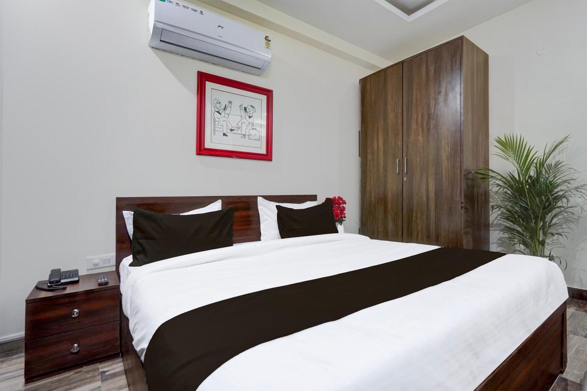 Townhouse Delight Inn 구르가온 외부 사진
