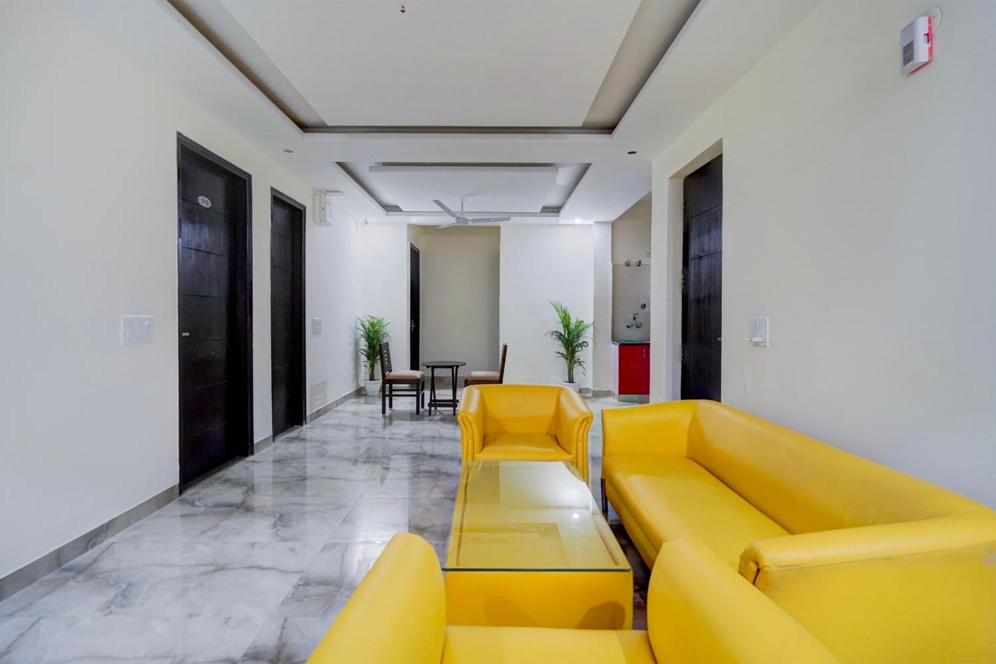 Townhouse Delight Inn 구르가온 외부 사진