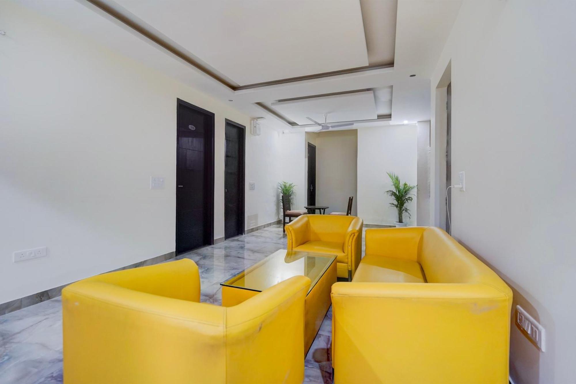 Townhouse Delight Inn 구르가온 외부 사진